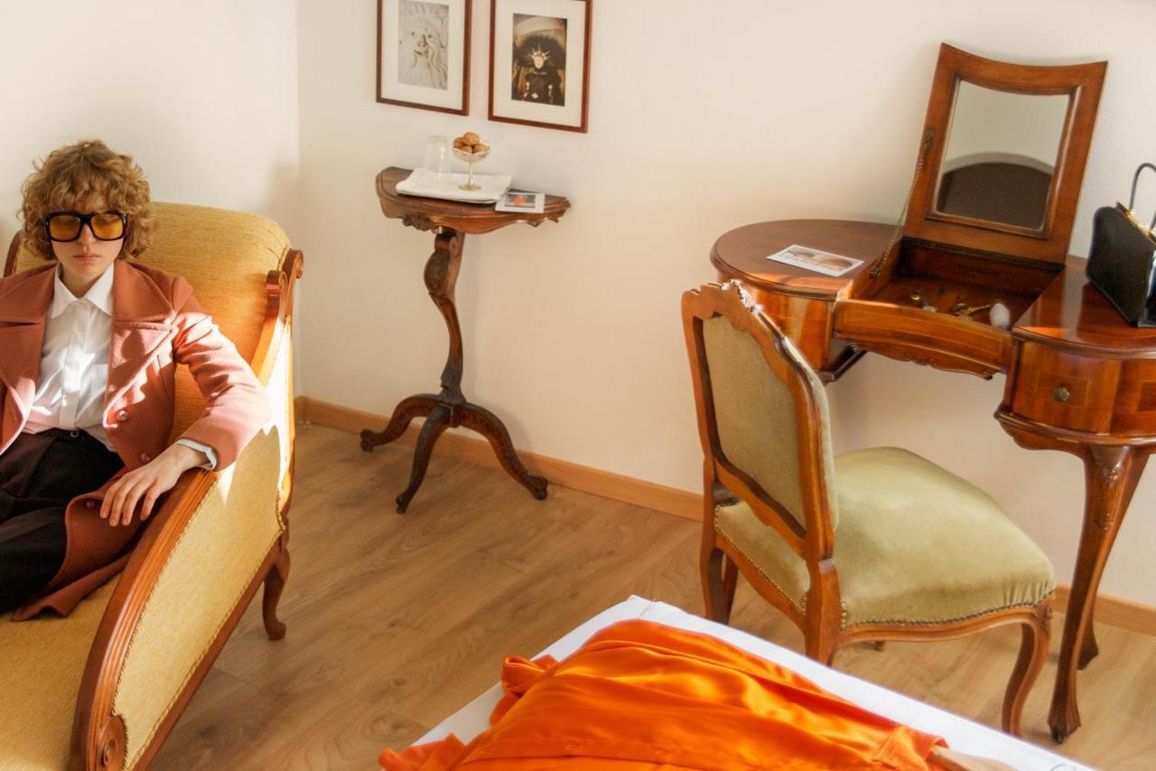 Weisses Roessl Hotel Caldaro Eksteriør billede