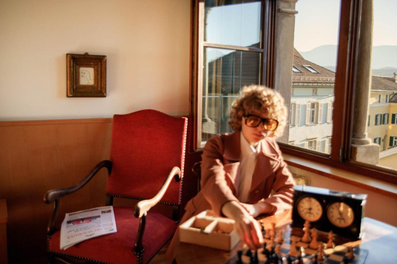 Weisses Roessl Hotel Caldaro Eksteriør billede