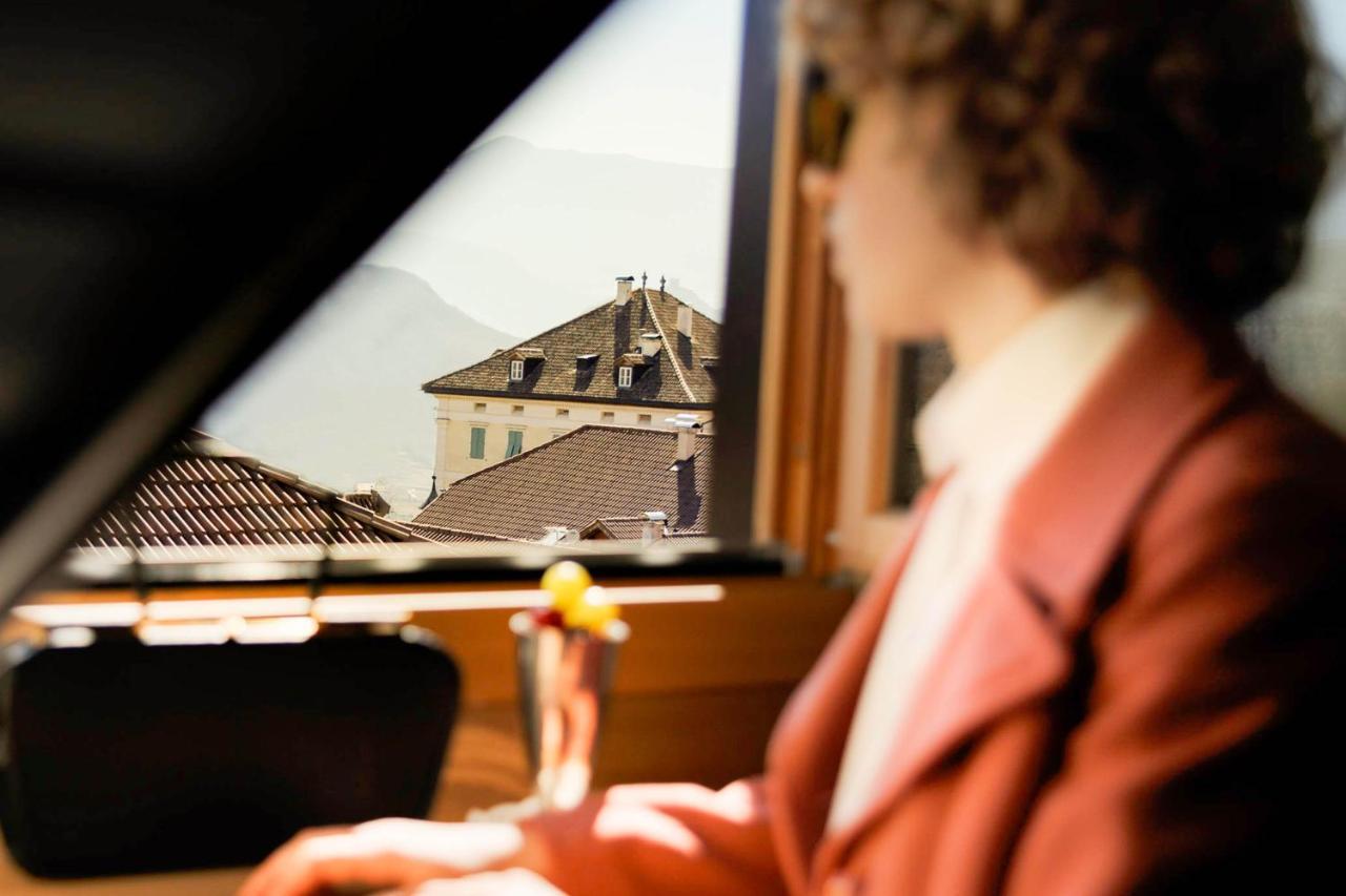 Weisses Roessl Hotel Caldaro Eksteriør billede
