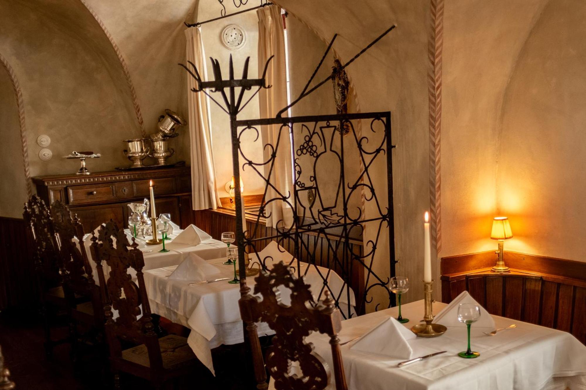Weisses Roessl Hotel Caldaro Eksteriør billede